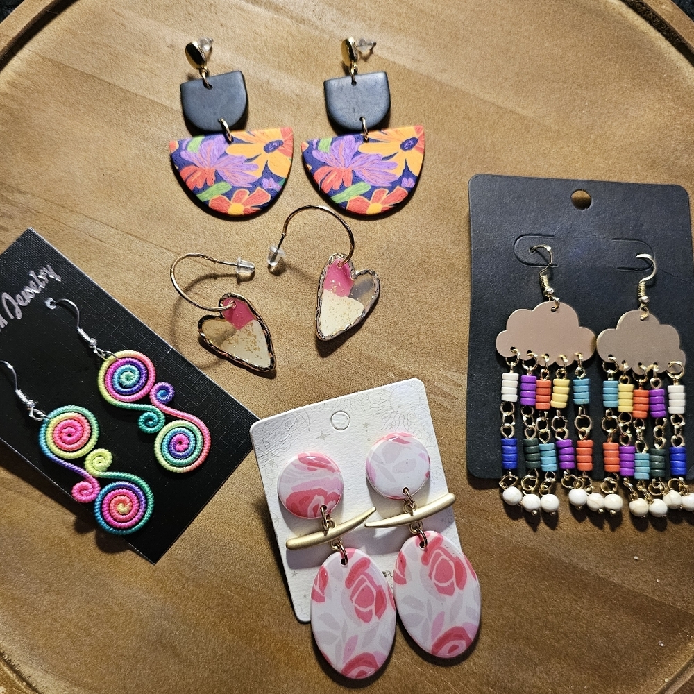 🌟TODAY ONLY! Lot of 5 fashion earrings